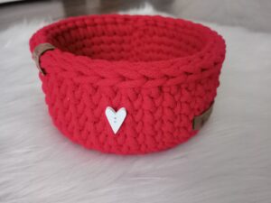 Háčkovaný košík kulatý 15 cm - červený